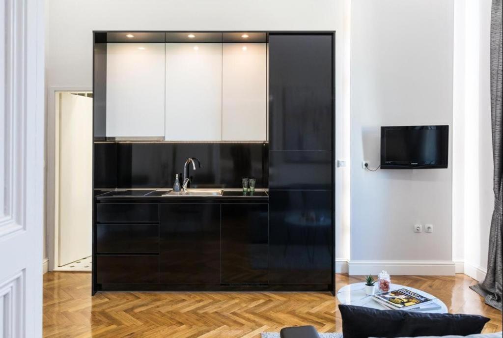 Lux Nice City Center With Private Parking Zagreb Exterior photo